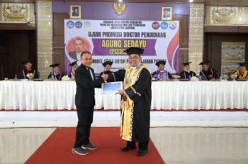 Agung Sedaya Raih Gelar Doktor dengan Inovasi Model CERIA untuk Pembelajaran Fisika Abad ke-21